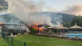 Erdekte otelde yangın