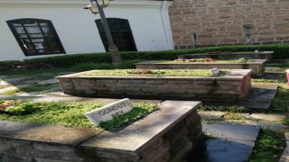 Ertuğrulgazi Türbesi çevresinde bakım ve çiçeklendirme çalışması