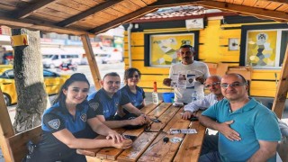 Erzincanda polis ekipleri vatandaşlar için sahada