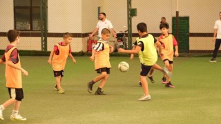 Erzincanda yaz spor okulları devam ediyor