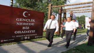 Erzurum GSİM Olimpiyat Parkına çadır gençlik merkezi kurdu