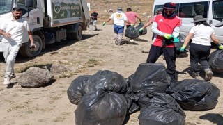 Esendere Belediyesi gönüllerle Sat Göllerinde çevre temizliği yaptı