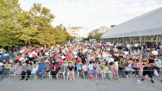Esenyurt Belediyesinin açık hava etkinlikleri vatandaşların yoğun katılımı ile gerçekleşiyor