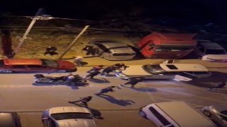 Esenyurtta polisin dur ihtarına uymayan şahıslar polise saldırdı