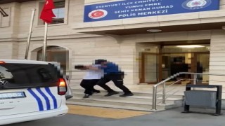 Esenyurtta sokak ortasında silahlı sopalı kavgada 2 şüpheli yakalandı