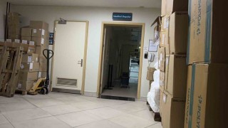 Eşini hastanede silahla vurarak ağır yaraladı