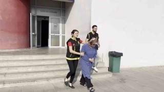 Eşini öldürmekle suçlanan kadın Adanada yakalandı