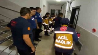 Eşinin eve kilitlediği kadın hap içip intihara kalkınca evde mahsur kaldı