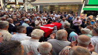 Eski Bakan Akyol için Bartında helallik istendi