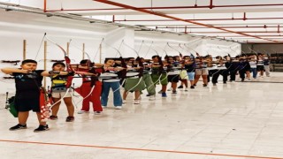 Eskişehirli sporcular okçuluk antrenmanlarına devam ediyor