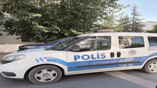 Evinin önünde silahlı saldırıya uğrayan şahıs yaralandı