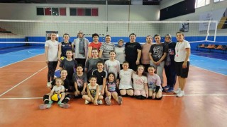 Evinin Sultanları Projesi kadınlara sporla buluşma fırsatı sunuyor