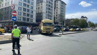 Eyüpsultanda hafriyat kamyonu kadını ezdi