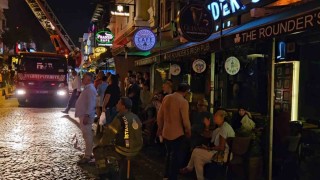 Fatihe otelde korkutan yangın: Konaklayanlar tahliye edildi