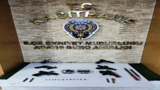 Fatihte kuru sıkı tabancaları gerçeğe dönüştüren şüphelilere operasyon: 2 gözaltı