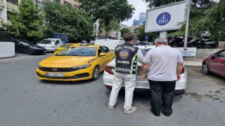 Fatihte yolcu seçen ticari taksi şoförü yakalandı