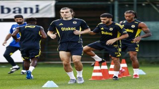 Fenerbahçede yeni transfer Edson Alvarez, ilk antrenmanına çıktı