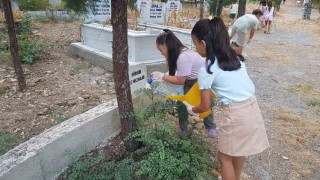 Fidanlara Alfa dokunuşu: Gönüllü çocuklardan anlamlı çalışma