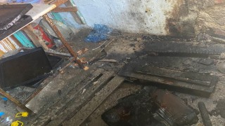 Fırında unutulan yemek az daha evi yakıyordu