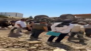 Freni patlayan iş makinesi takla attı: 1 yaralı