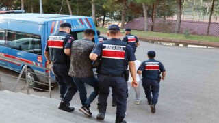 Gaziantepte 4 göçmen kaçakçısı yakalandı