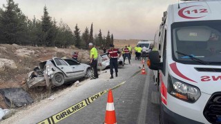 Gaziantepte iki otomobil çarpıştı: 3 ölü, 3 yaralı