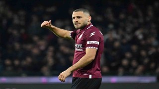 Gazze açıklamasına tepki gösteren Fortuna Düsseldorf taraftarı, İsrailli Weismannın transferini engelledi