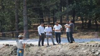 Gedizde Bardakçı Deresi köprüsü inşaatı sürüyor