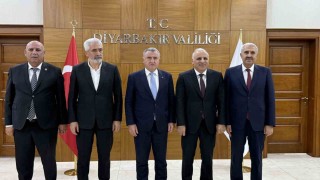 Gençlik ve Spor Bakanı Bak, Diyarbakır Valiliğini ziyaret etti