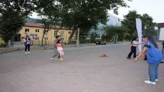 Gezen Sinema Tırı Pozantıda