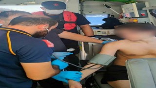 Gezi teknesinde rahatsızlanan vatandaşa tıbbi tahliye