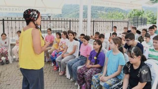 Gezici Kütüphane çocukları bilgiyle donatıyor