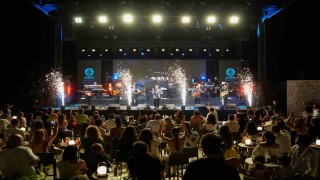 Gipsy Kings by Andre Reyes ve ASH, Didimde sahne aldı