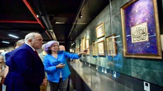 ‘Gölgesiz İzler sergisi Fatihte sanatseverler ile buluştu