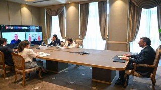 Gönüllüler Koalisyonu üyeleri, Beyaz Saraydaki Ukrayna görüşmesinin ardından video konferans düzenledi