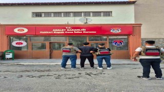 Hakkaride kesinleşmiş hapis cezası olan 2 kişi yakalandı