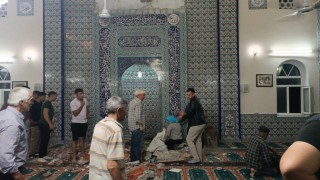 Hasar gören camide inceleme yapmak isteyen vatandaş malzeme düşmesi sonucu öldü