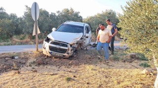 Hatalı sollama kazayı beraberinde getirdi: 3 araç birbirine girdi