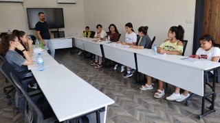 Hatay Büyükşehir Belediyesi’nden Çocuklara Tiyatro ve Drama Kursu