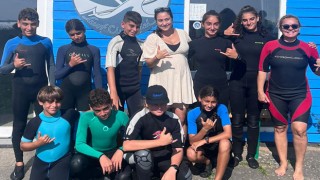 Hataylı Depremzede Çocuklara Kiel’de Sörf Kampı