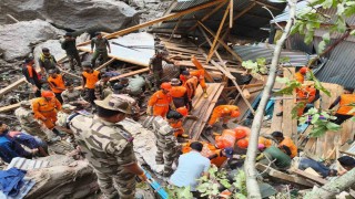 Hindistanda sel felaketinde ölü sayısı 60a yükseldi