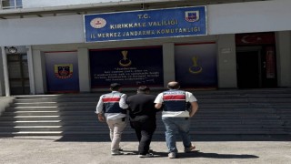 Hırsızlıktan aranan hükümlü jandarma ekiplerince yakalandı