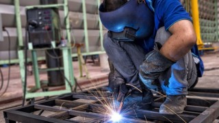 Hizmet Sektörü İstihdamda Önde, Ticaret Sektörü Ciroda Zirvede