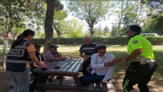 Huzurevi sakinlerine dolandırıcılığa karşı bilgilendirme