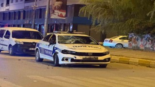 Iğdırda motosiklet ile polis aracı çarpıştı: 2 ağır yaralı