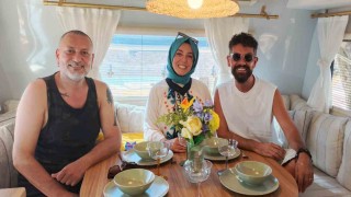 İki ünlü ismin karavan rekabeti