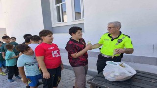 İl Emniyet Müdürlüğü tarafından trafik kuralları eğitimi verildi