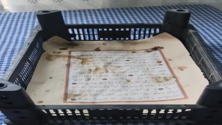 İncir kasasından Kuran-ı Kerim sayfası çıktı