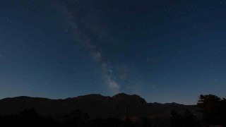 Isparta Melikler Yaylasında Perseid yağmuru Gökyüzü Şölenine dönüştü