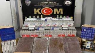 Ispartada kaçak tütün operasyonu: 113 bin 900 dal makaron ele geçirildi